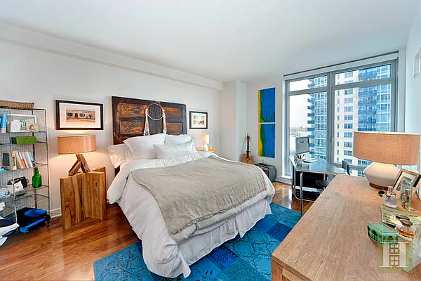 Rented by Halstead Real Estate | media 9