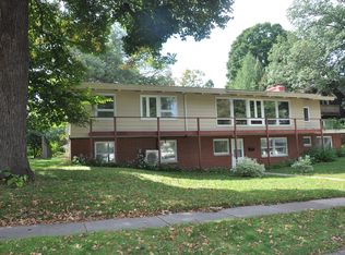 128 3rd St, Excelsior, MN 55331