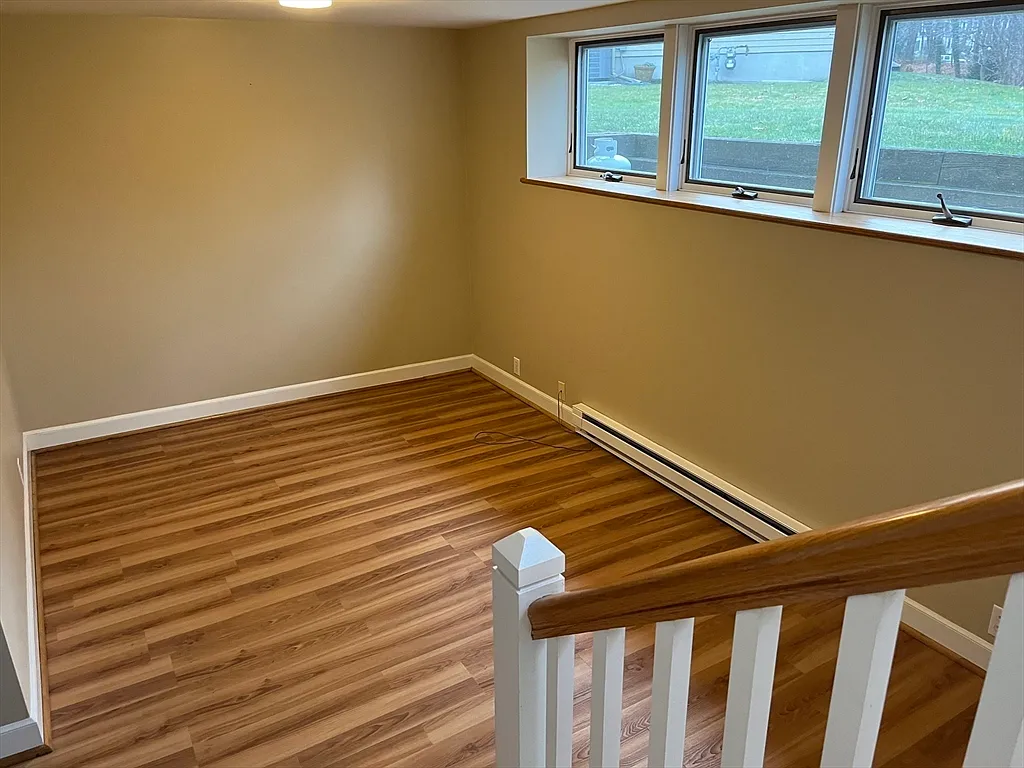 2 bed, 2.0 bath, 1031 sqft, $4,100 — Photo 3