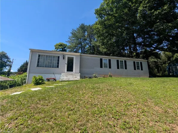 4221 Eck Rd, Jonesville, NC 28642
