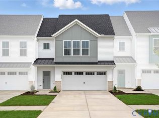 6900 Sunrise Oasis Ln, Midlothian, VA 23112