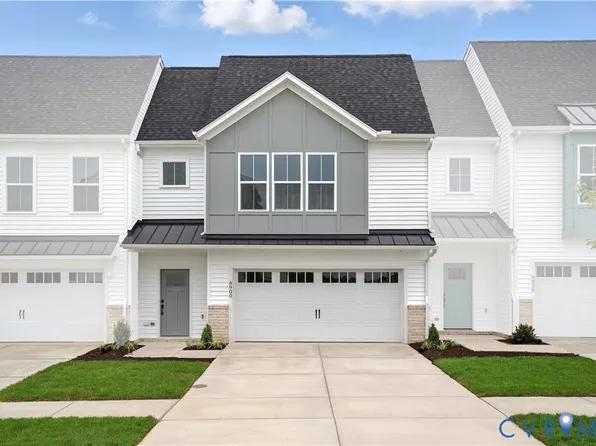 6900 Sunrise Oasis Ln, Midlothian, VA 23112