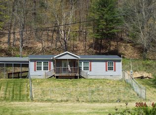 42917 Carbon Hill Buchtel Rd, Nelsonville, OH 45764