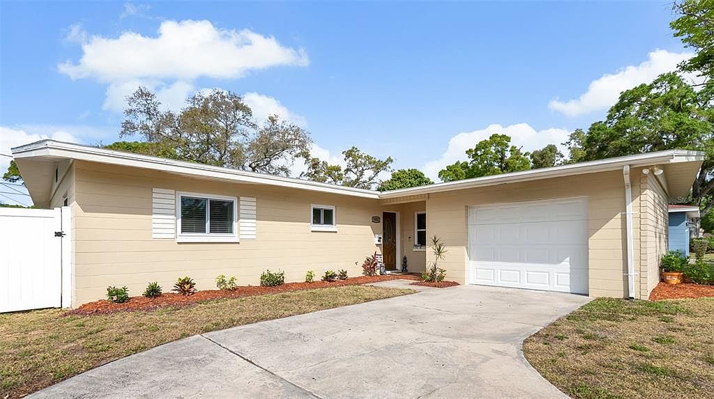5901 7th St S, Saint Petersburg, FL 33705 Zillow