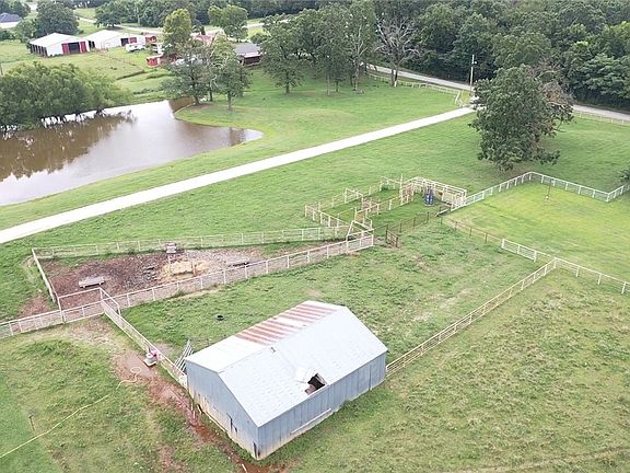 3rd image of 12470 Jimmy Devault Rd