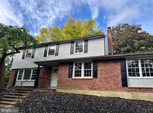 8326 Elliston Dr, Glenside, PA 19038