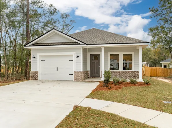 386 Four Mile Rd, Freeport, FL 32439