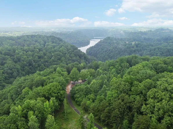 911 Bradley Rd, Albany, KY 42602