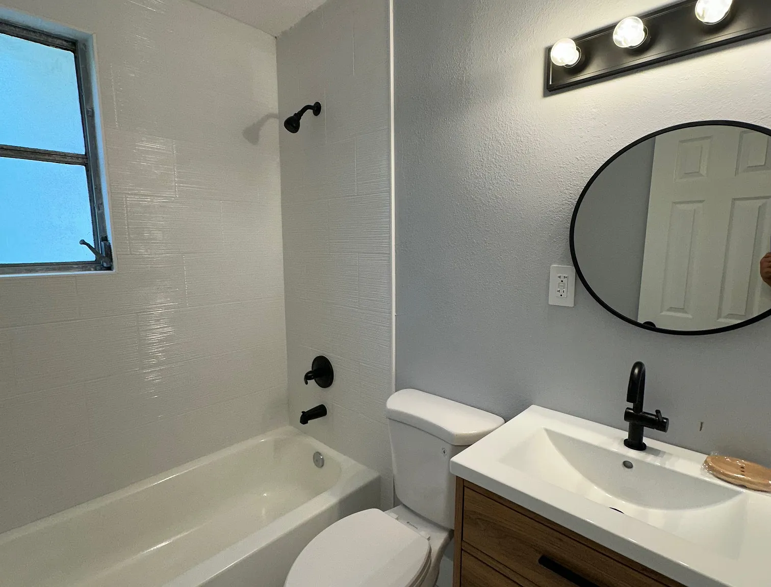 2 bed, 672 sqft, $1,050 — Photo 2