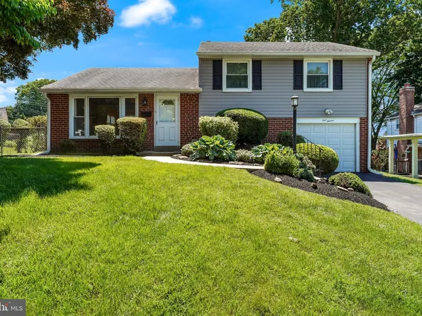 111 Longview Dr, Springfield, PA 19064