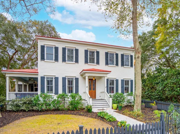 305 N Civitas St, Mount Pleasant, SC 29464