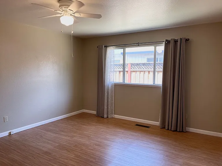 8713 Windsor Rd — Photo 11