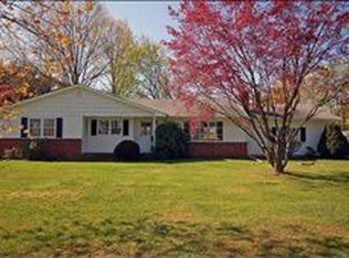 20 Hampton Corner Rd, Ringoes, NJ 08551