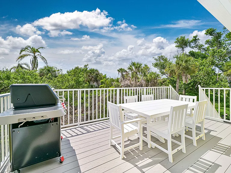 Back deck with grill