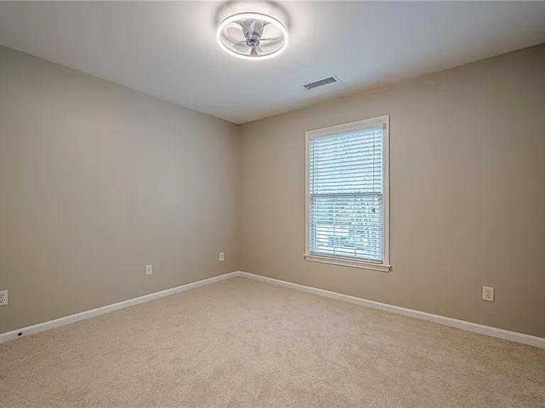 720 Gardenside Cir SE — Photo 12