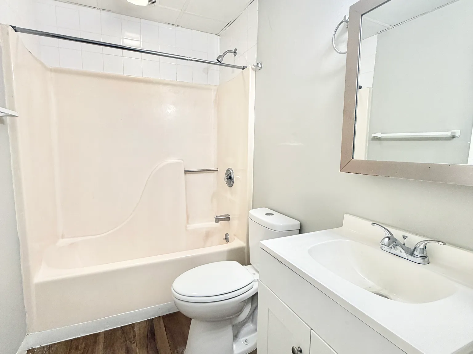 2 bed, 900 sqft, $1,625 — Photo 4