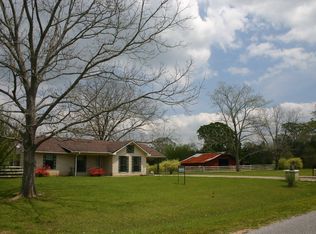 612 Bismark Rd, Jayess, MS 39641