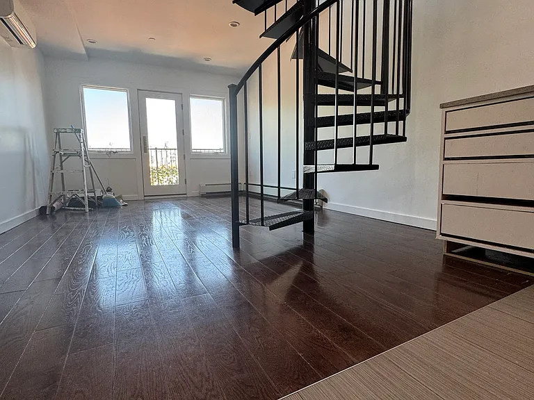 30-26 14th St #Penthouse 1 — Photo 14