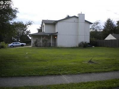 2nd image of 4920 NE 34th St