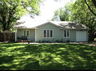 123 E Miller Ave, Mulvane, KS 67110