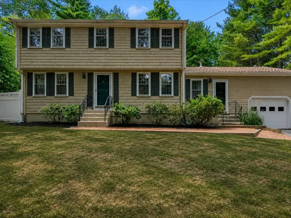 249 Prospect St, Hingham, MA 02043