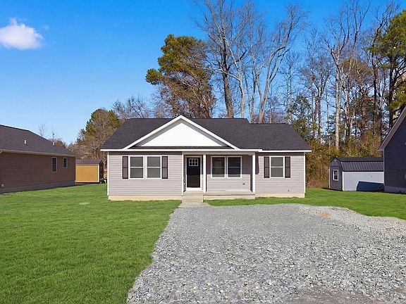 3rd image of 826 S Glebe Rd