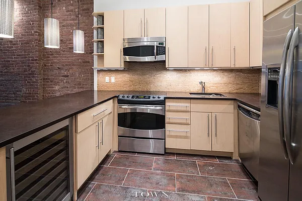 Rented by Town Residential | media 15