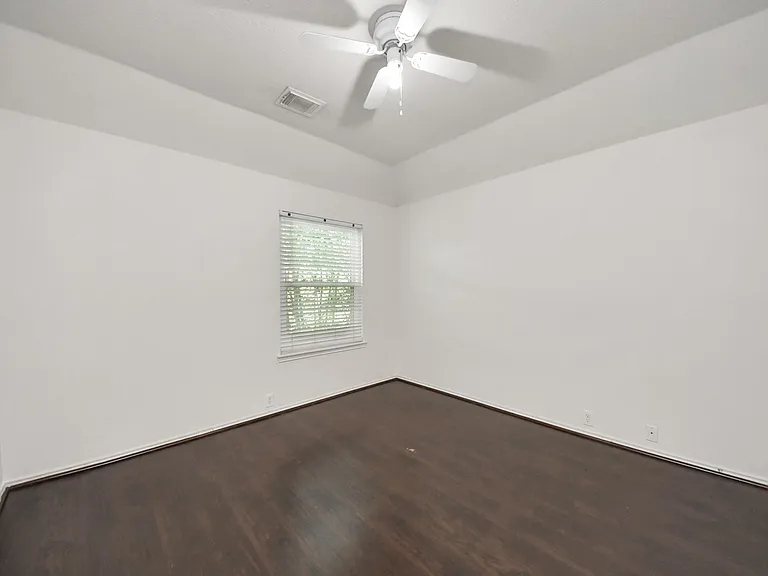 20510 Pioneer Bend Ct — Photo 34