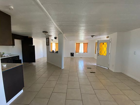 4th image of 36176 Rabbit Springs Rd