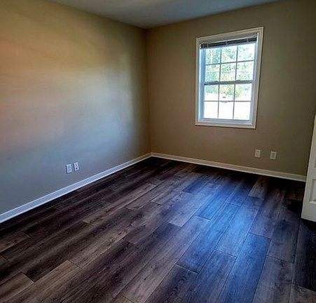 5th image of 509 N 35th St APT 12