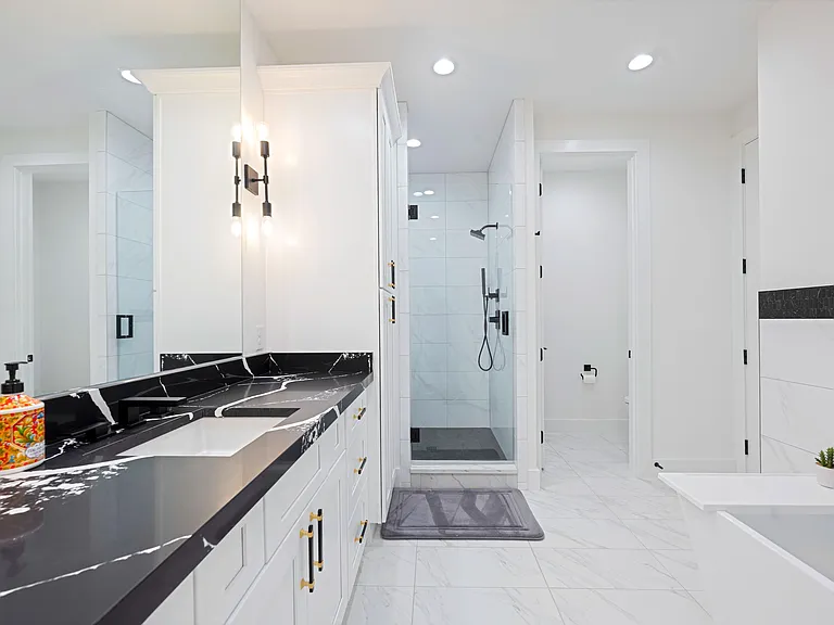 3111 Hedgerow Dr — Photo 34
