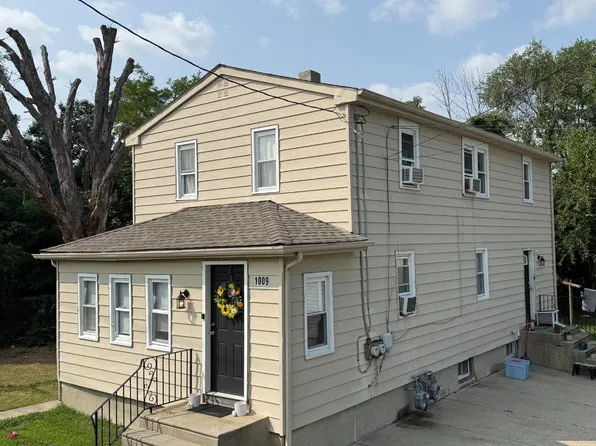 1009 Hessian Ave, West Deptford, NJ 08093