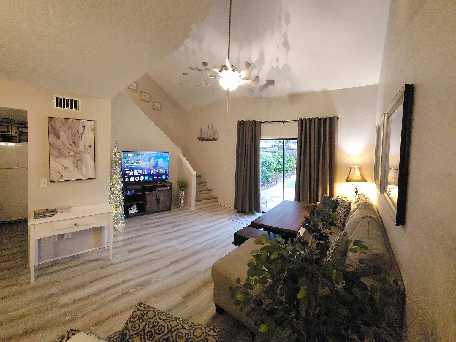 2 bed, 1243 sqft, $2,950 — Photo 4