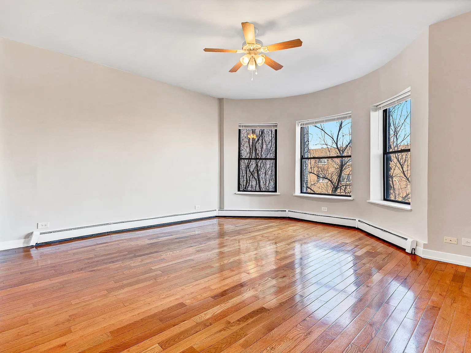 5713-15 N. Kenmore Ave. — Photo 4