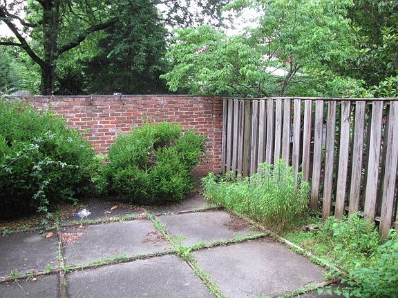 5th image of 308 Sutherlin Pl
