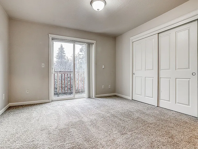 15075 SE Powell Blvd — Photo 43