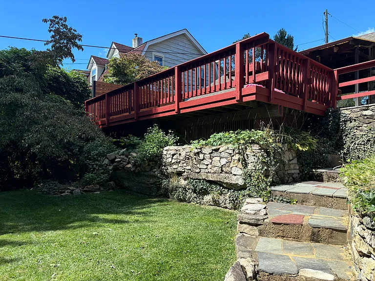 2685 South Ave — Photo 5