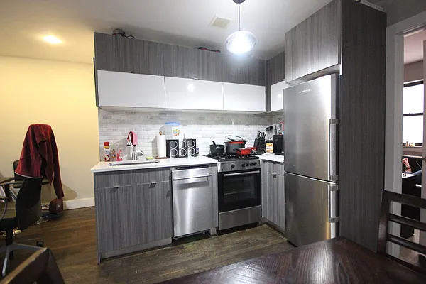 Rented by Nooklyn NYC LLC | media 4