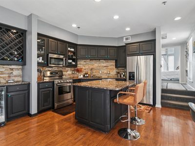 3235 Cole Ave #85, Dallas, TX, 75204