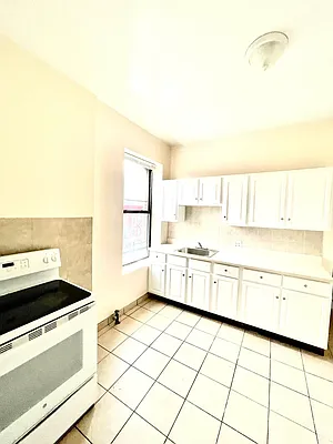 Rented by Pear NYC LLC | media 20