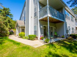 161 Heidel Rd, Thiensville, WI 53092