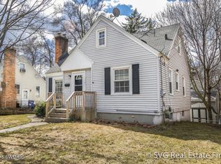 1741 Philadelphia Ave SE, Grand Rapids, MI 49507