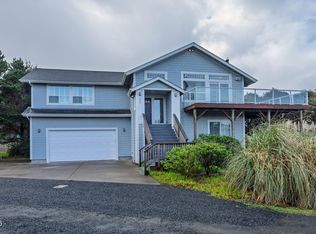 550 Coolidge Ln, Yachats, OR 97498