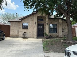 703 Snake Dr, Laredo, TX 78045