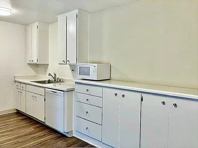 Cowell Terrace Apartments — Photo 13