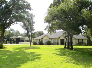 8137 Old Hwy Rd, Inez, TX 77968