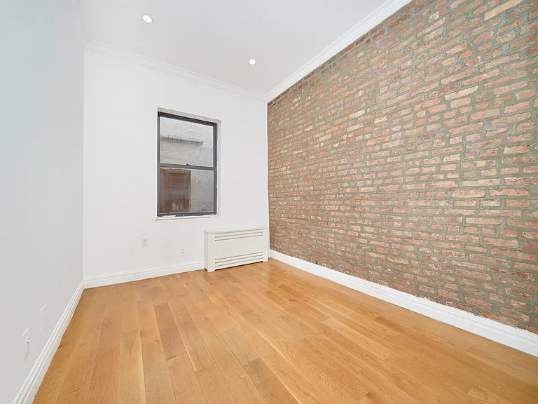 321 E 78th St #3B — Photo 8