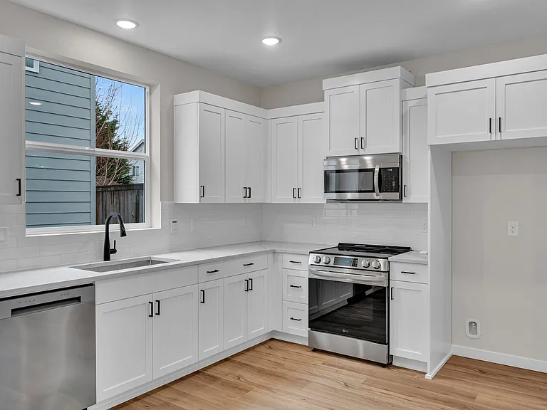 Brand New Newberg Homes- Up to 1 Month Free! — Photo 59