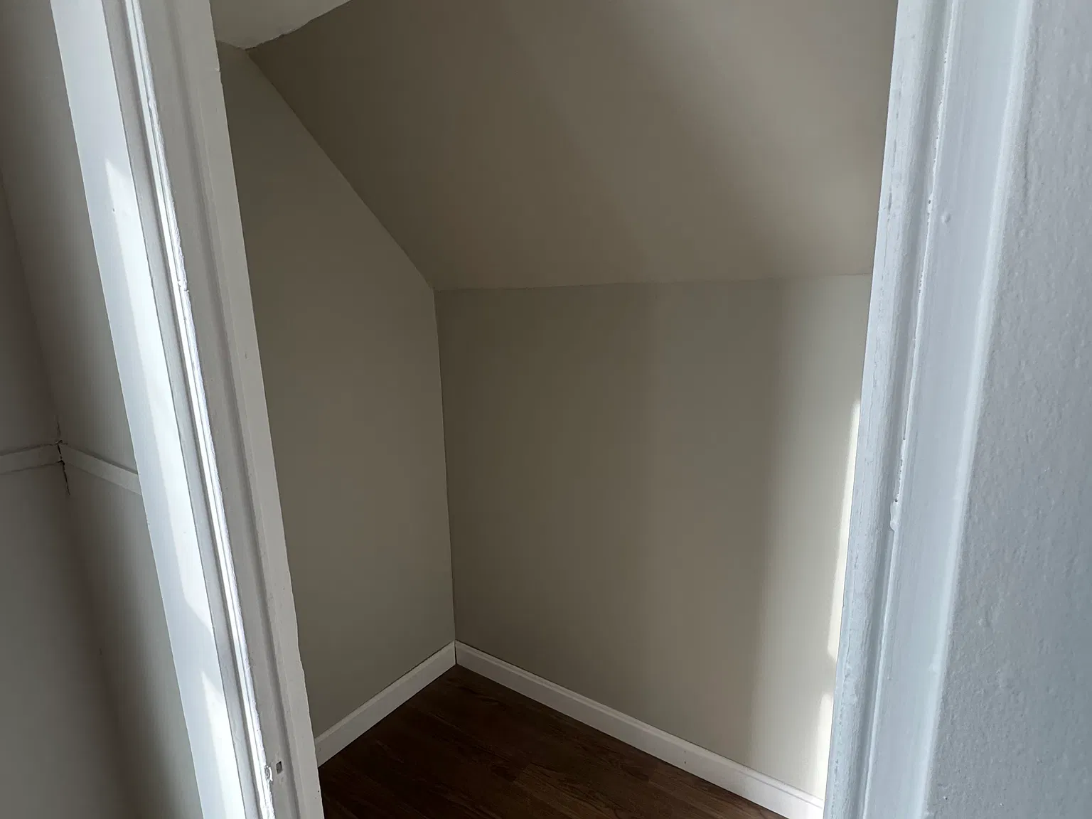 2 Newhall St — Photo 4
