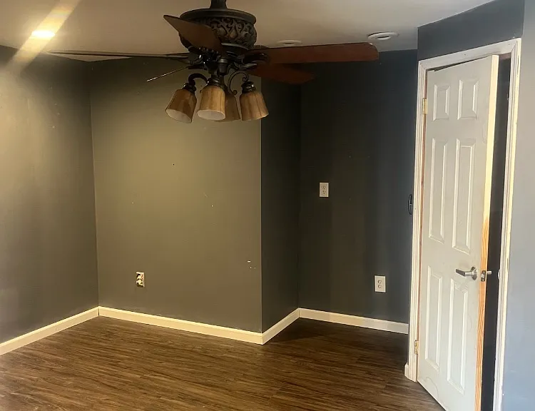837 Whitney Cir — Photo 20